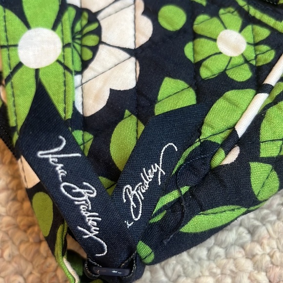 Vera Bradley floral crossbody bag - Picture 3 of 6
